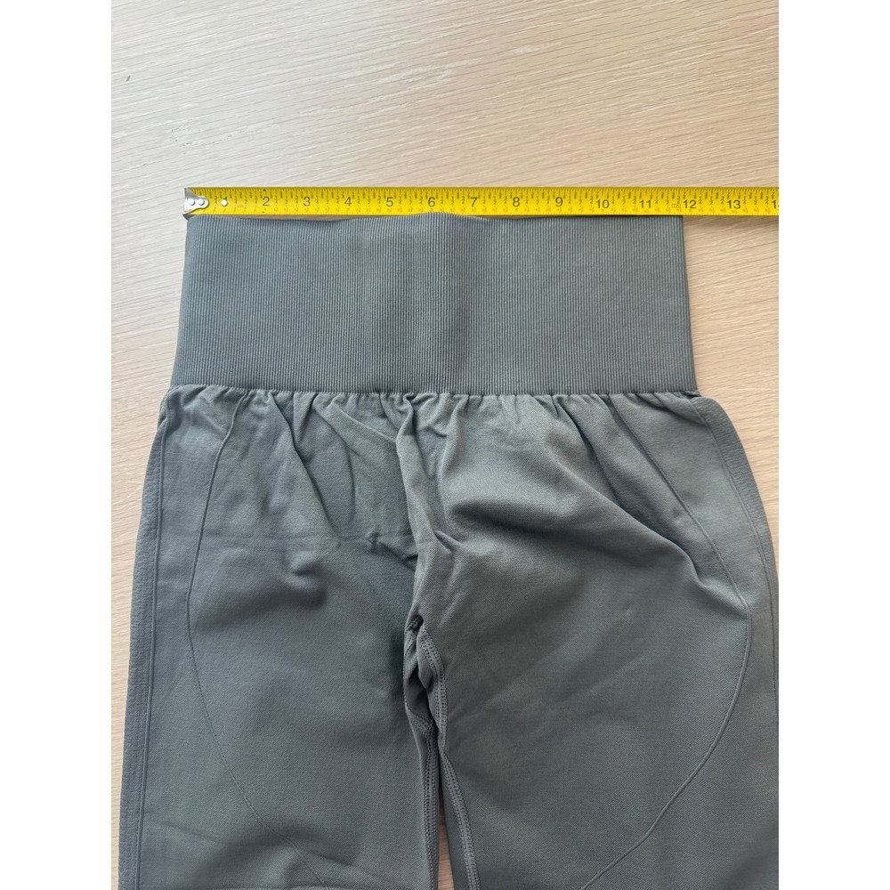 Halara Grey High Waisted Butt Lifting Cinch Seamless 7/8 Leggings Large New - Picture 3 of 8